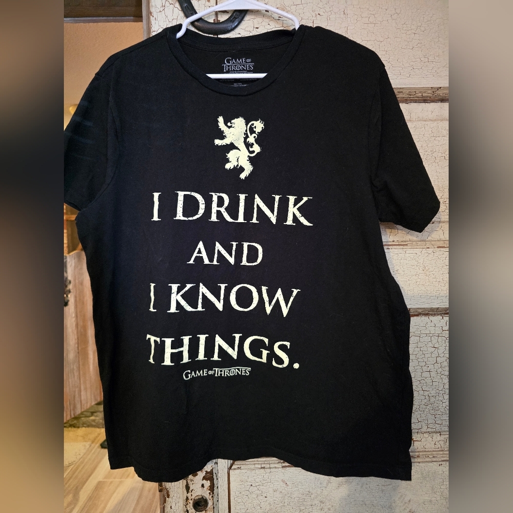 Game of Thrones Black Graphic T-Shirt Sz. XL fits Like Large